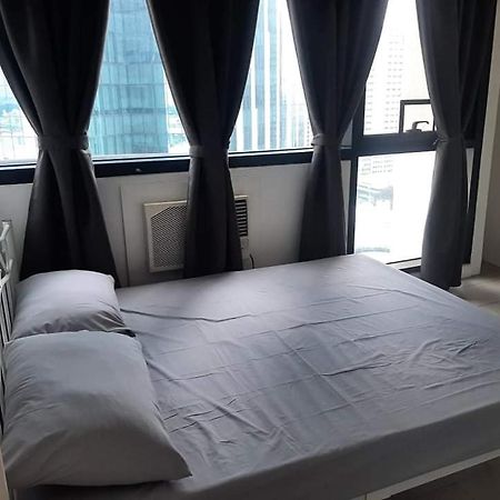 Spacious 2 Bedroom Unit With Pool Μανίλα Εξωτερικό φωτογραφία
