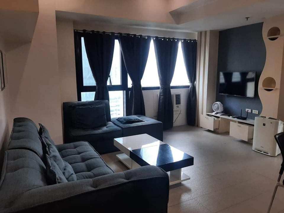 Spacious 2 Bedroom Unit With Pool Μανίλα Εξωτερικό φωτογραφία
