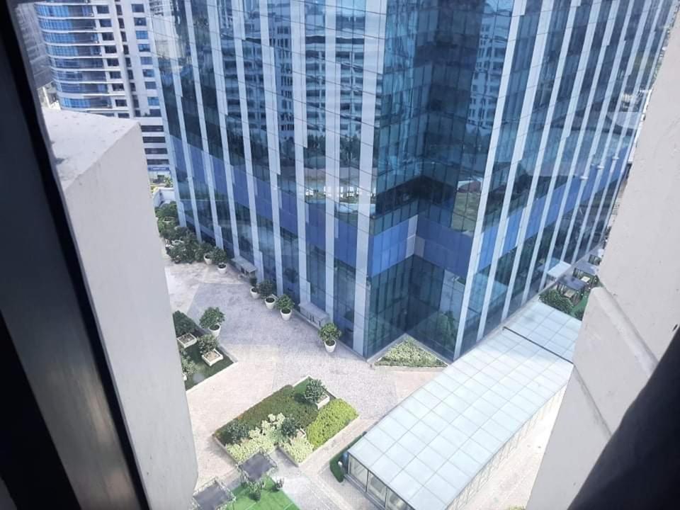 Spacious 2 Bedroom Unit With Pool Μανίλα Εξωτερικό φωτογραφία
