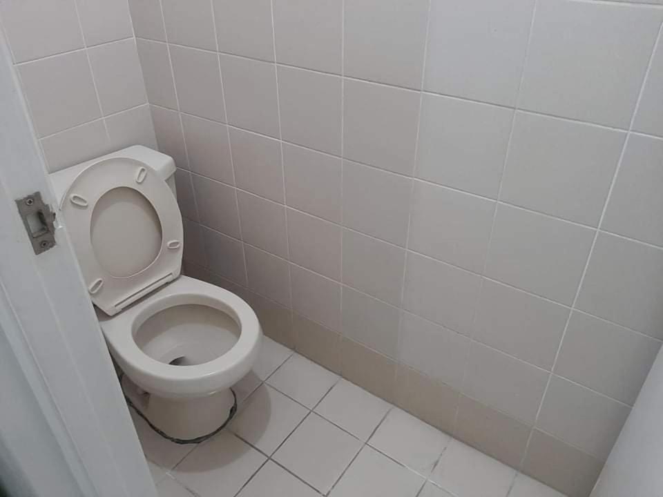Spacious 2 Bedroom Unit With Pool Μανίλα Εξωτερικό φωτογραφία